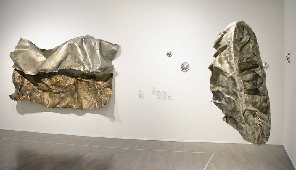 美術史から「見落とされた」女性作家14人を再発見。時代に挑む『アンチ・アクション展』レポ