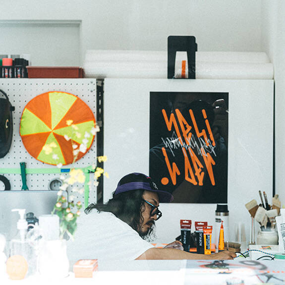 3×3女子バスケチーム「ZOOS」が世界大会優勝を記念してOKI KENICHIとコラボ