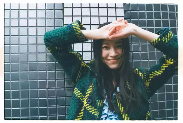 「上村窓写真連載vol.5『どこだよここは だれだよきみは』〜関めぐみと街を歩く〜」の画像