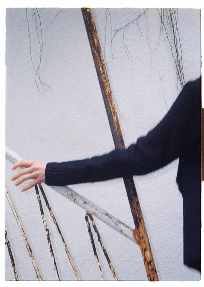 上村窓写真連載vol.5『どこだよここは だれだよきみは』〜関めぐみと街を歩く〜