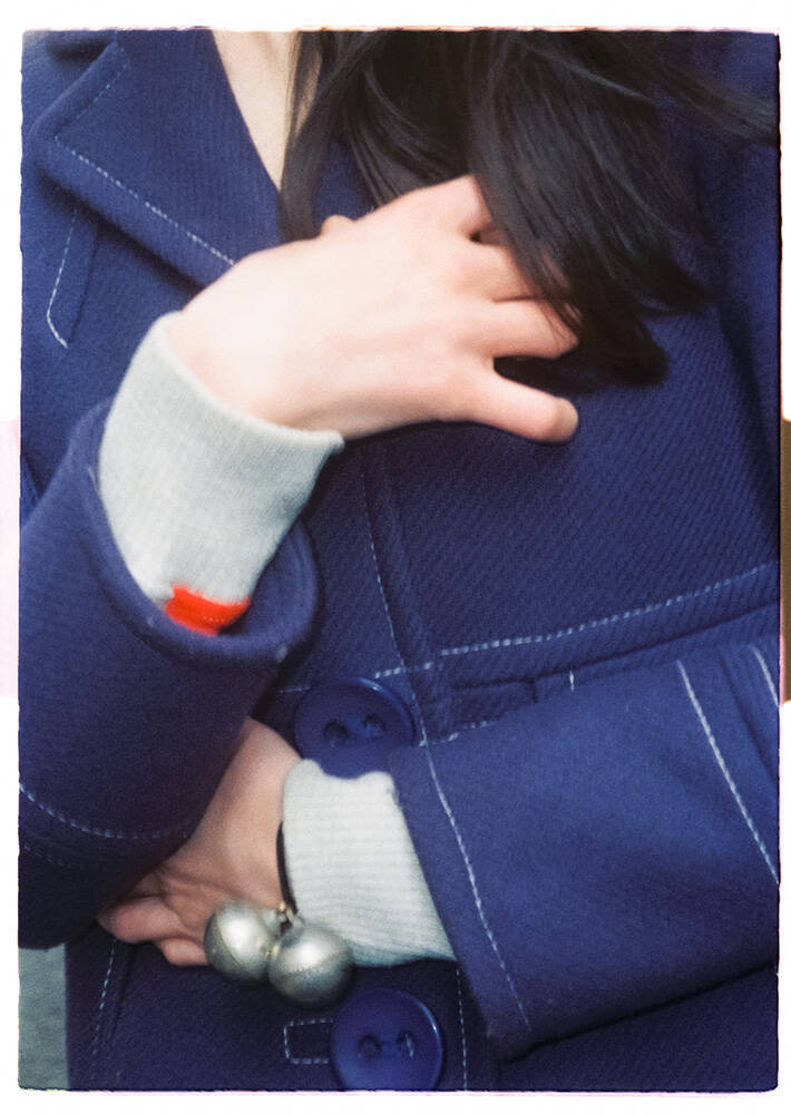 上村窓写真連載vol.5『どこだよここは だれだよきみは』〜関めぐみと街を歩く〜