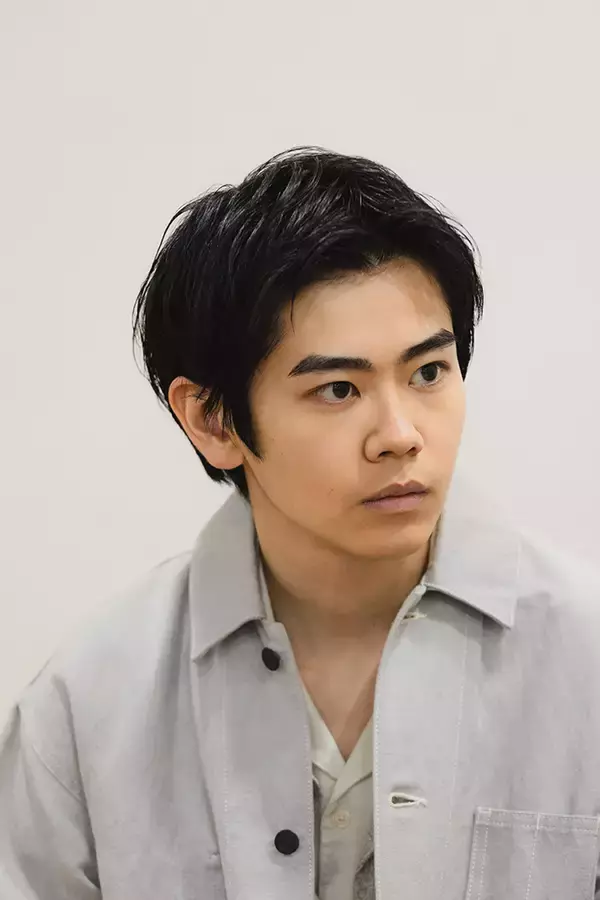 「「演技には根本的な無理がある」。『急に具合が悪くなる』濱口竜介×黒崎煌代が語る「本当に何かが起きる」映画づくり」の画像
