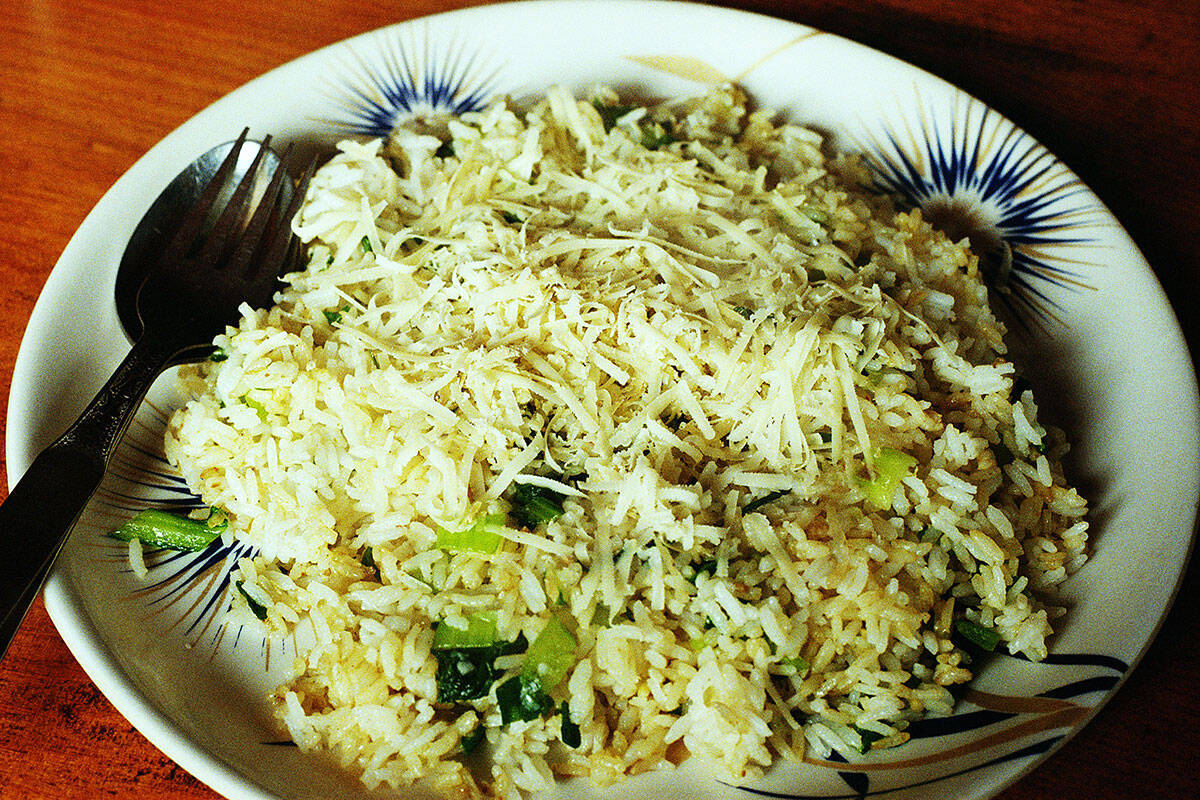 鈴木渉の作品展『Everest Eats』が1月30日から開催。「エベレスト街道」で出会った食と風景