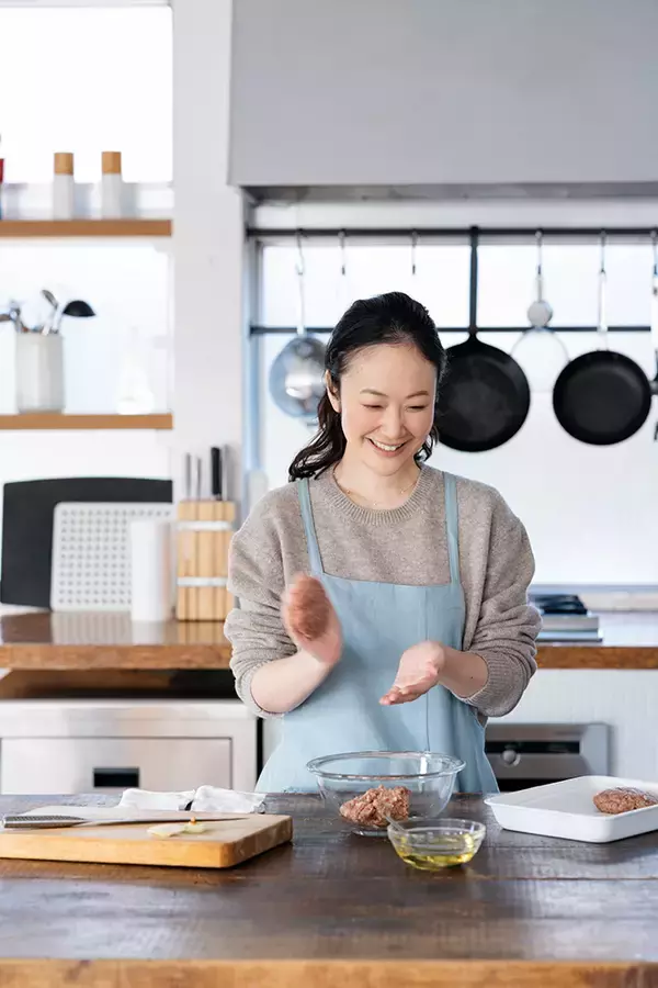 「黒木華が「作ったもの。食べたもの」。料理エッセイ＆レシピ集『はるの献立日記』夏刊行」の画像