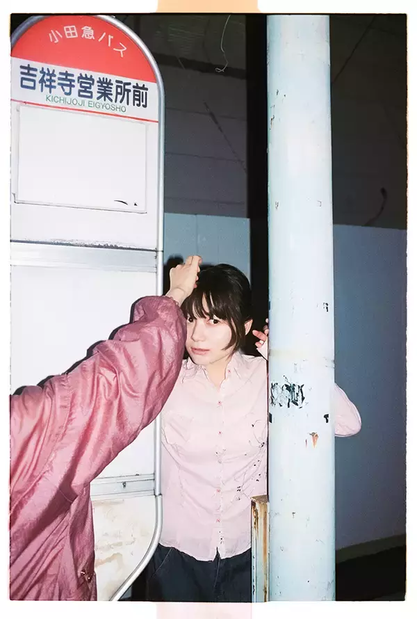 「上村窓写真連載vol.6『どこだよここは だれだよきみは』〜園凜と街を歩く〜」の画像