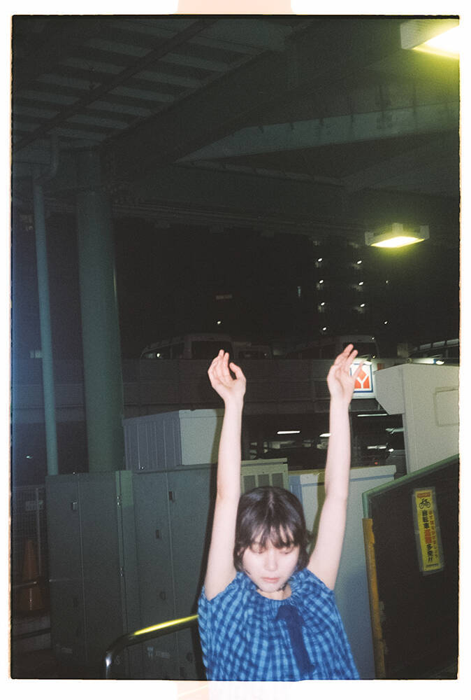 上村窓写真連載vol.6『どこだよここは だれだよきみは』〜園凜と街を歩く〜