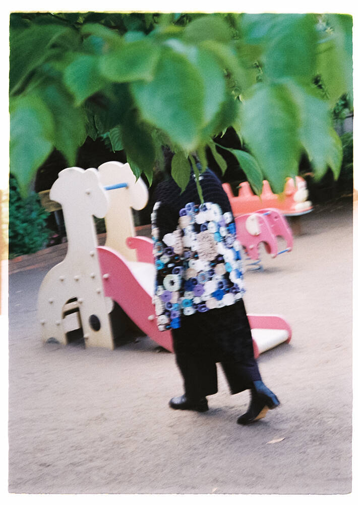 上村窓写真連載vol.7『どこだよここは だれだよきみは』〜又吉直樹と街を歩く〜