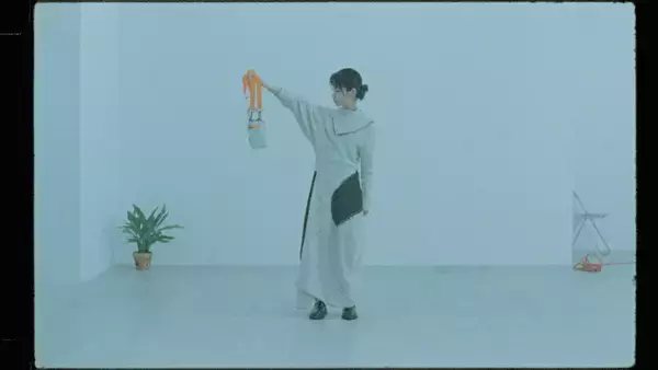 「當真あみ出演。映画館のスクリーンを活用したアパレル「SCRE:EN」第3弾ムービー公開」の画像