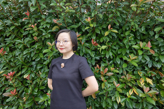 シシヤマザキ、からだと向き合った先に「発光するピンク」があった。『虎に翼』OP制作も聞く