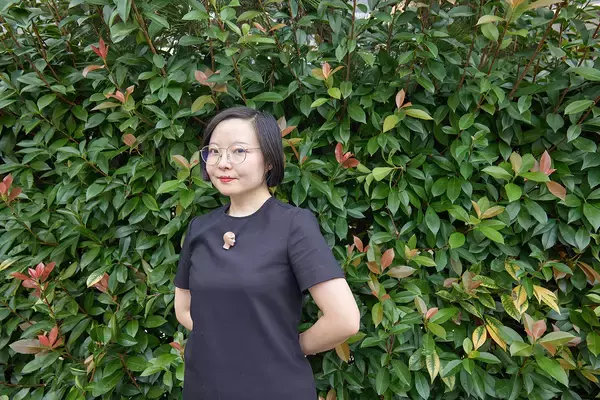 シシヤマザキ、からだと向き合った先に「発光するピンク」があった。『虎に翼』OP制作も聞く