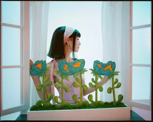 水原希子がソロデビュー。John Carroll Kirbyプロデュース曲“Feelin’ Wee”配信＆MV公開