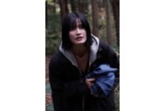 橋本愛主演、加門七海原作のホラー映画『祝山』初夏公開。ティザービジュアル＆場面写真も