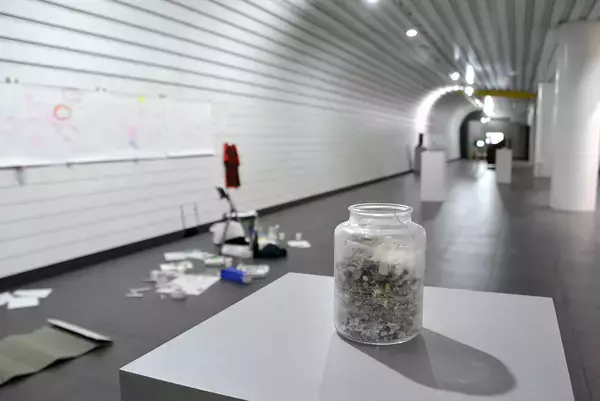 「稀代の芸術家・大木裕之の追悼展が開催中。収入は作品のアーカイブ化、遺品整理へ」の画像