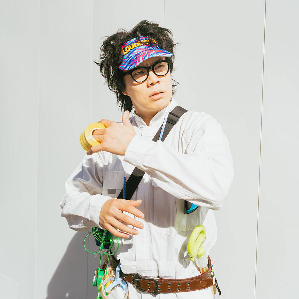令和ロマン・くるま×かが屋・加賀翔が「写真でお笑い」に挑戦。企画展『補完』開催
