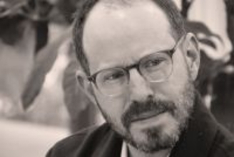 アリ・アスターに聞く新作『エディントンへようこそ』。「私たちはSNSがつくり出した世界に生きている」