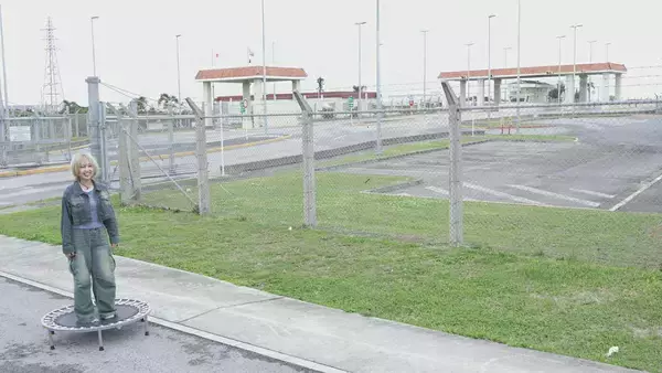 「救出した能登瓦をテーマにした展覧会『アウトサイド』が石川・珠洲の銭湯で開催。七尾旅人のライブも」の画像