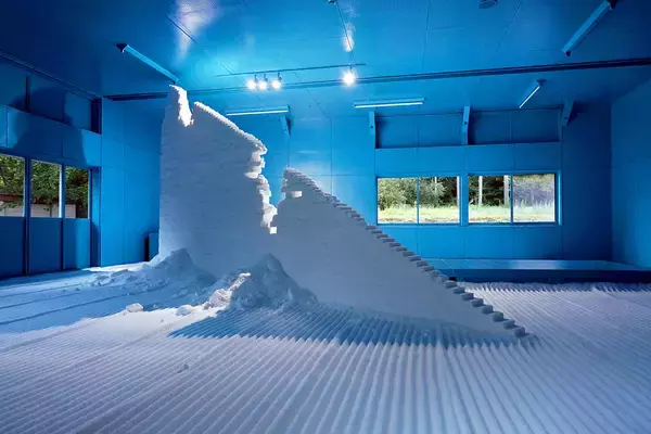 「救出した能登瓦をテーマにした展覧会『アウトサイド』が石川・珠洲の銭湯で開催。七尾旅人のライブも」の画像