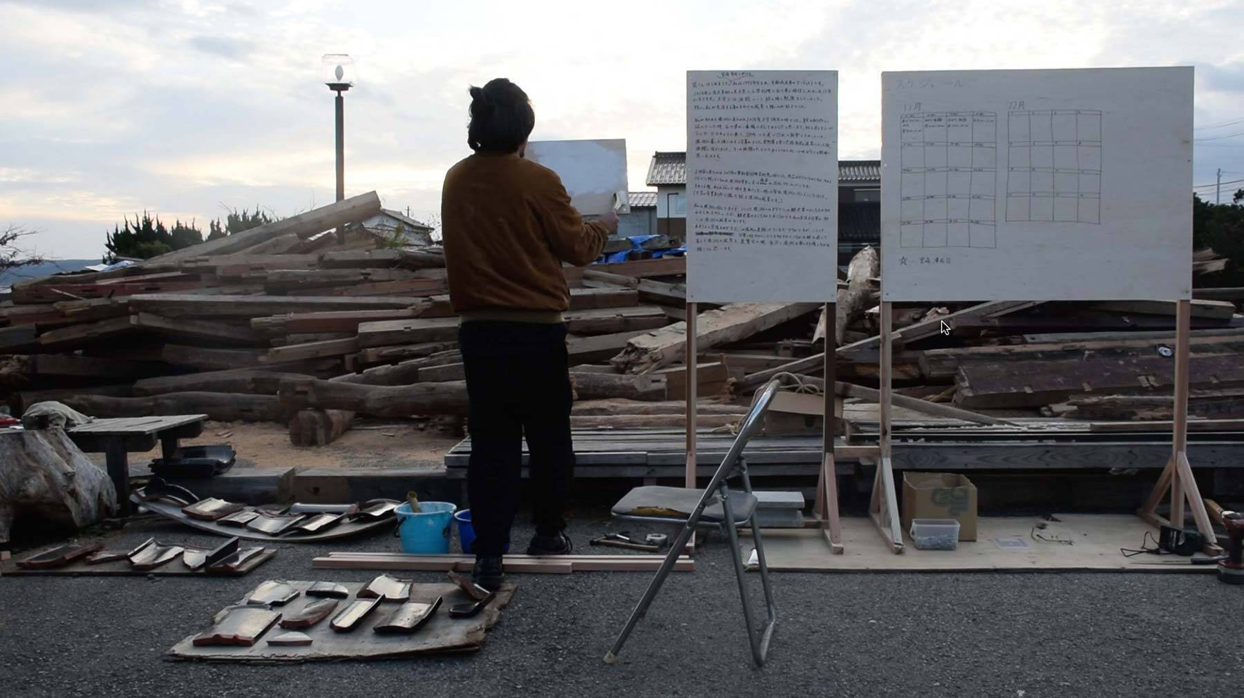被災地・能登の現在と、強く美しい「能登瓦」の旅。七尾旅人ら参加のアート展、坂茂の建築も巡る
