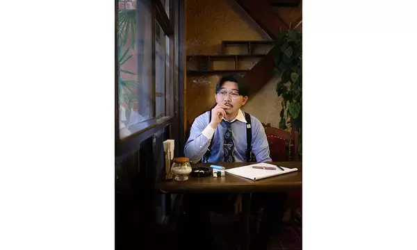 オズワルド伊藤俊介の初著作『オズワルド伊藤俊介エッセイ「一旦書かせて頂きます」（仮）』が4月刊行