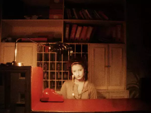 「1980年代初頭ロンドンを舞台に「女性と労働」を描いた2作品が日本劇場初公開」の画像