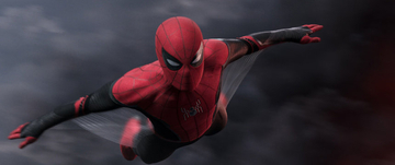 赤×黒スーツの製造シーン明らかに『スパイダーマン』新作、TVスポット公開