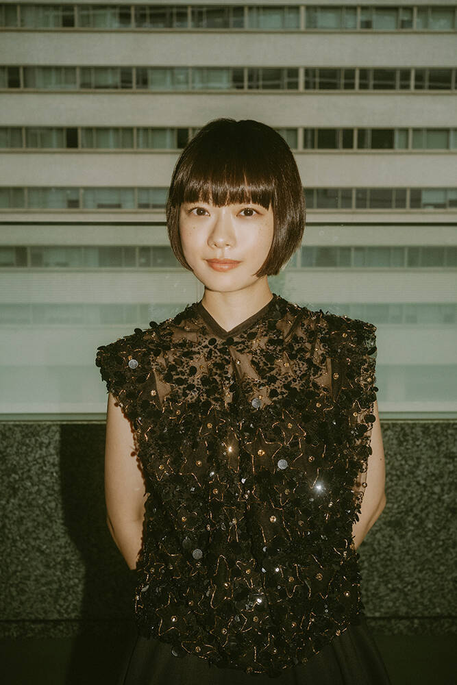 杉咲花×令和ロマンくるま対談。映画『ミーツ・ザ・ワールド』撮影の裏側、作品づくりの姿勢を聞く