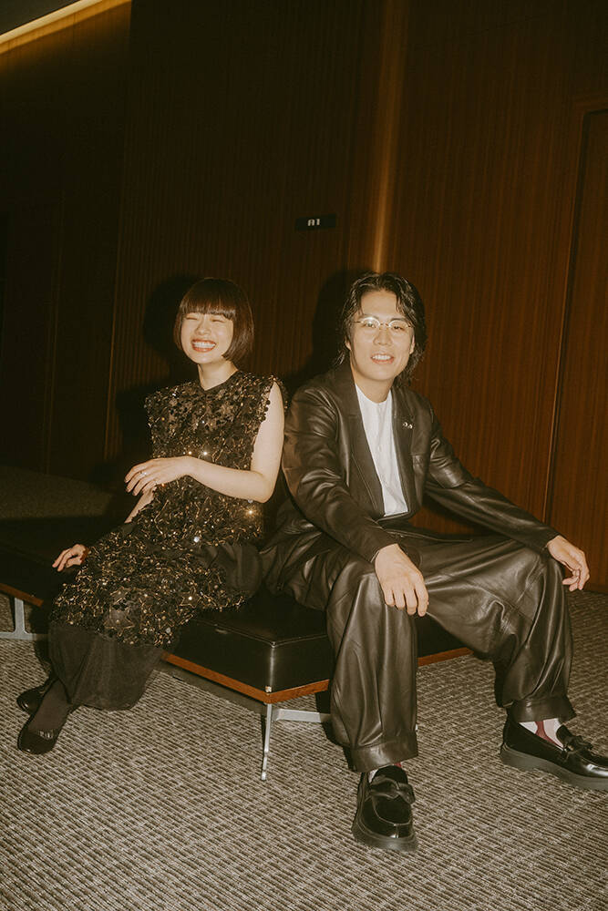 杉咲花×令和ロマンくるま対談。映画『ミーツ・ザ・ワールド』撮影の裏側、作品づくりの姿勢を聞く