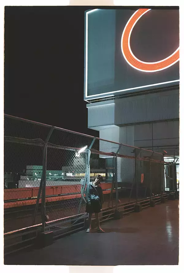 「上村窓写真連載vol.2『どこだよここは だれだよきみは』〜終わったおのでらと街を歩く〜」の画像