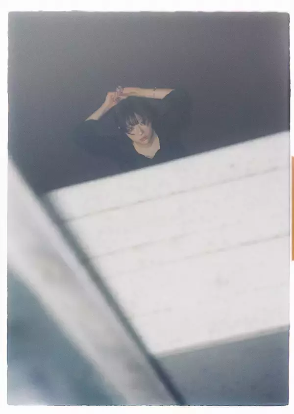 「上村窓写真連載vol.2『どこだよここは だれだよきみは』〜終わったおのでらと街を歩く〜」の画像