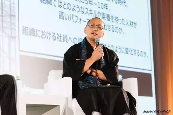 「仏教思想で紐解く『エブエブ』。マルチバースと仏教の共通点を僧侶に聞く。エヴリンが手にした幸せは？」の画像