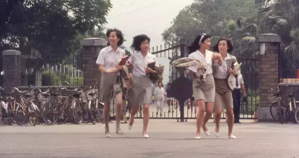 「エドワード・ヤン監督の長編デビュー作『海辺の一日 4Kレストア』が7月10日公開」の画像