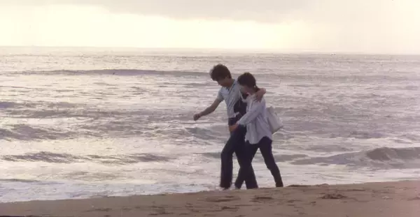 「エドワード・ヤン監督の長編デビュー作『海辺の一日 4Kレストア』が7月10日公開」の画像