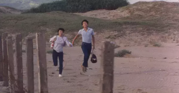 「エドワード・ヤン監督の長編デビュー作『海辺の一日 4Kレストア』が7月10日公開」の画像