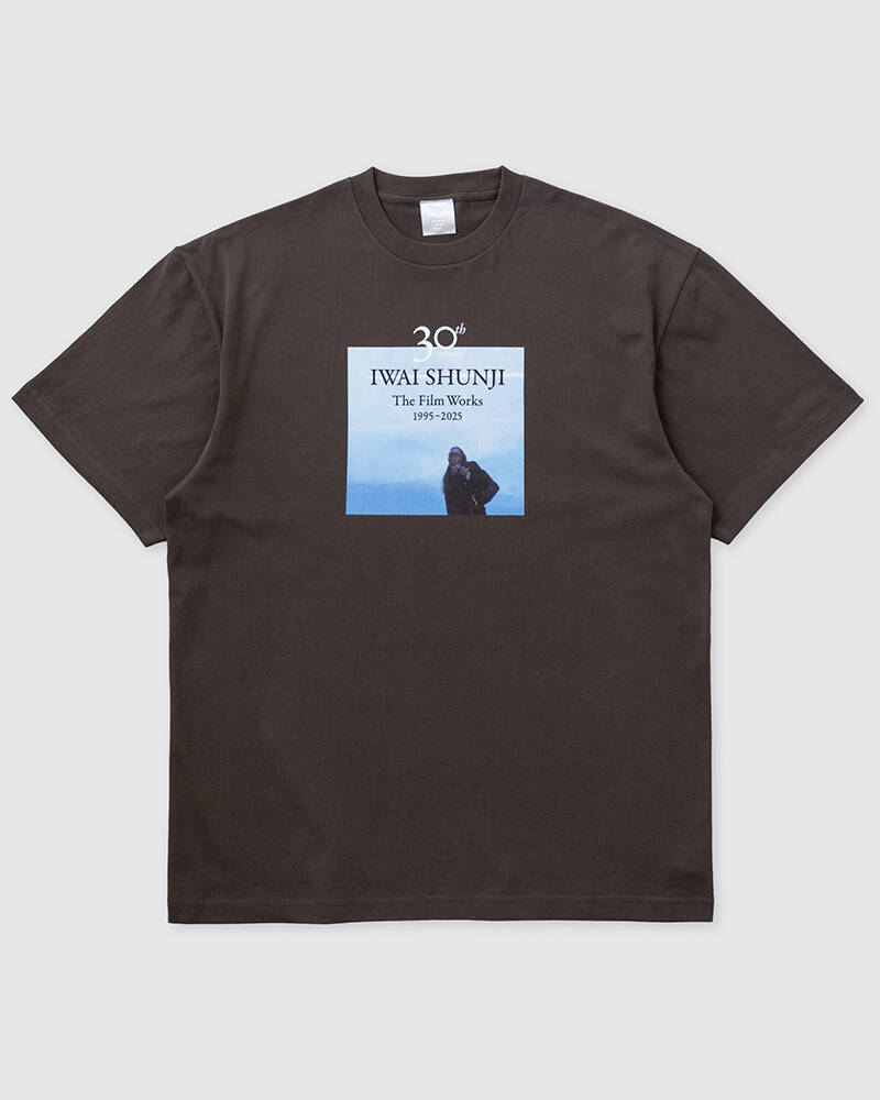 岩井俊二監督『リリイ・シュシュのすべて』の名シーンをフィーチャーしたTシャツが登場