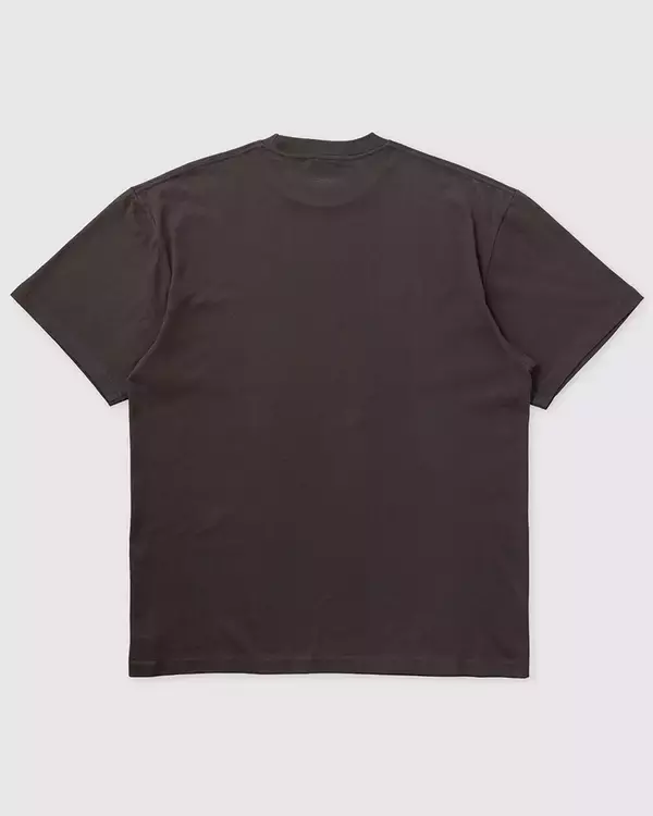 「岩井俊二監督『リリイ・シュシュのすべて』の名シーンをフィーチャーしたTシャツが登場」の画像