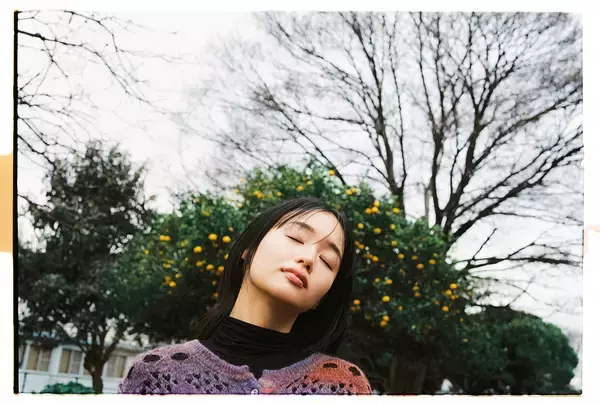 「上村窓写真連載vol.4『どこだよここは だれだよきみは』〜藤原さくらと街を歩く〜」の画像