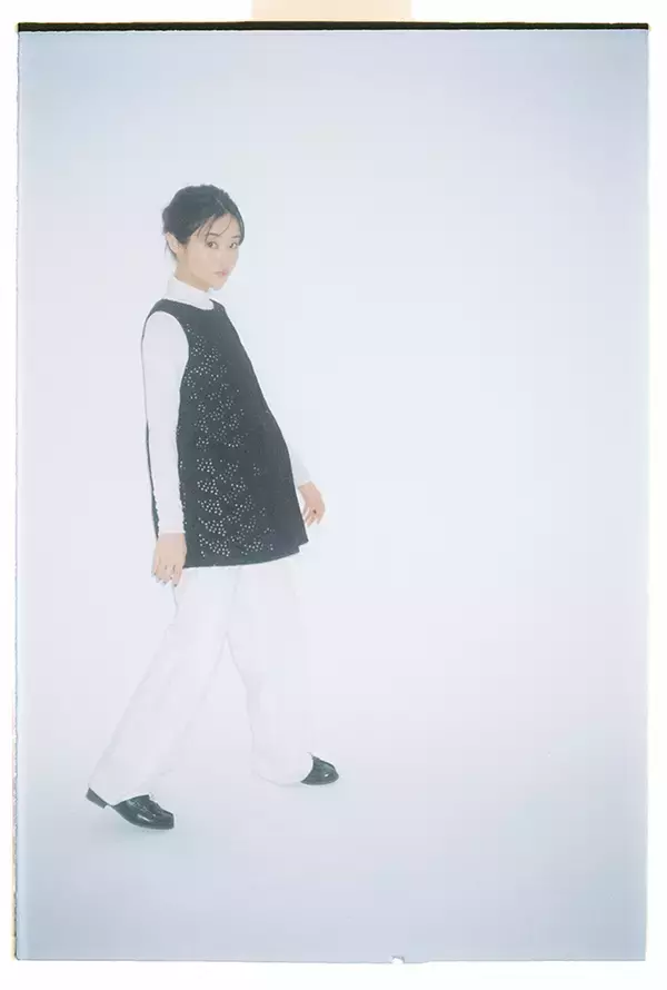 「上村窓写真連載vol.4『どこだよここは だれだよきみは』〜藤原さくらと街を歩く〜」の画像