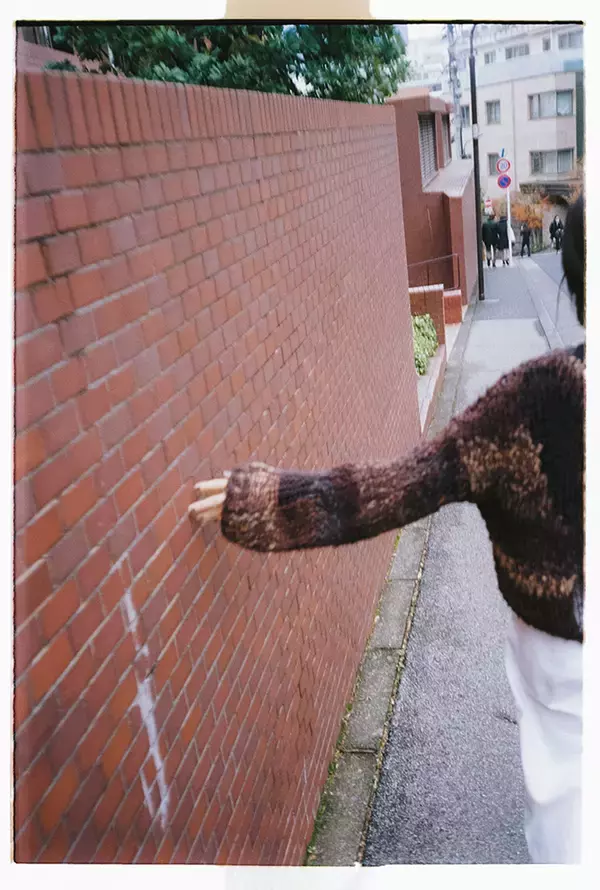 「上村窓写真連載vol.4『どこだよここは だれだよきみは』〜藤原さくらと街を歩く〜」の画像