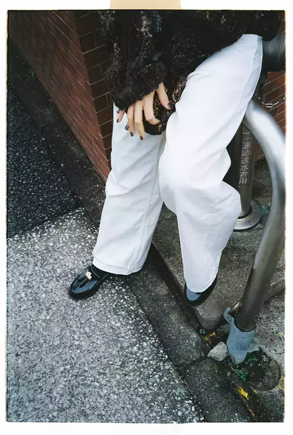 「上村窓写真連載vol.4『どこだよここは だれだよきみは』〜藤原さくらと街を歩く〜」の画像