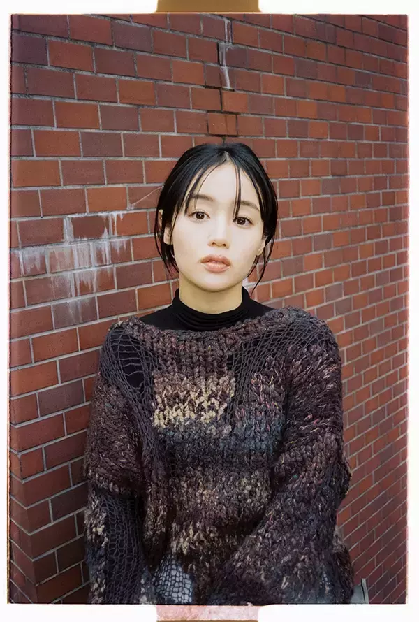 「上村窓写真連載vol.4『どこだよここは だれだよきみは』〜藤原さくらと街を歩く〜」の画像