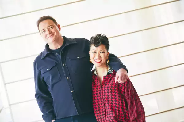 ブレンダン・フレイザー×HIKARI監督インタビュー。全編日本ロケ敢行『レンタル・ファミリー』を掘り下げ