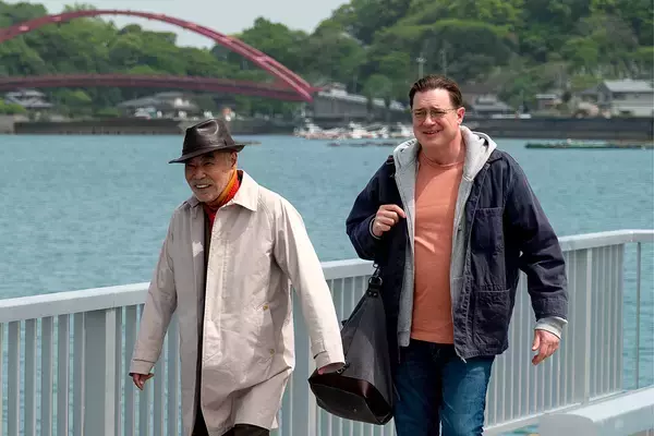 「ブレンダン・フレイザー×HIKARI監督インタビュー。全編日本ロケ敢行『レンタル・ファミリー』を掘り下げ」の画像