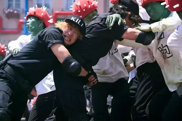 「永野芽郁×佐藤健『はたらく細胞』が1月30日に『金曜ロードショー』で地上波初放送」の画像