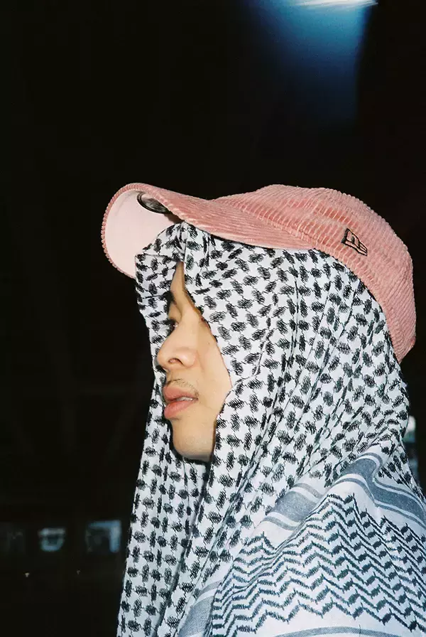 「ハッピーの裏にある犠牲を見過ごさない。作家・大田ステファニー歓人が語る、ガザや子どもたちへの連帯」の画像