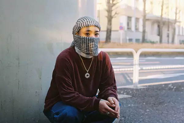 「ハッピーの裏にある犠牲を見過ごさない。作家・大田ステファニー歓人が語る、ガザや子どもたちへの連帯」の画像