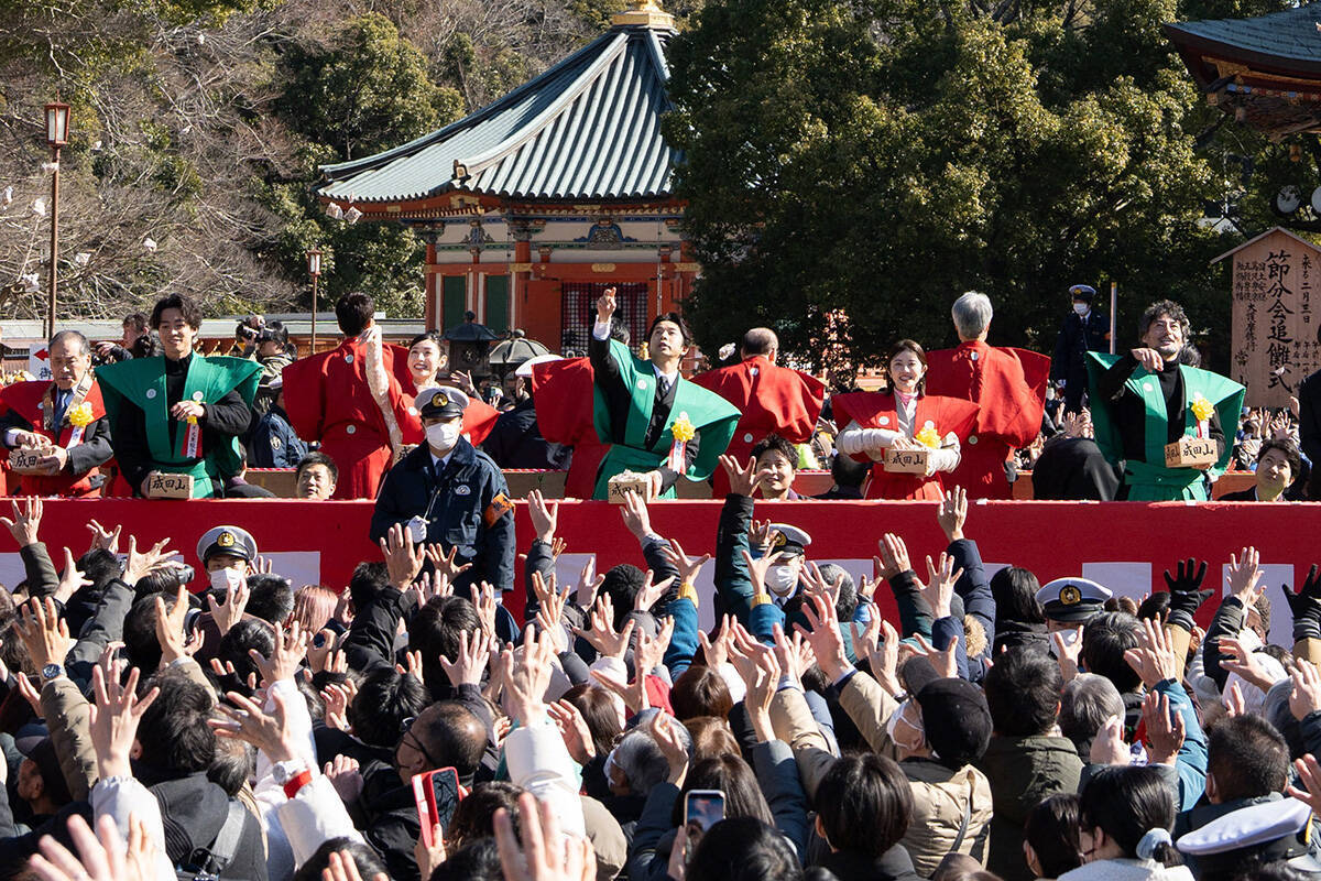『豊臣兄弟！』仲野太賀、白石聖、池松壮亮、浜辺美波らが豆まきに参加