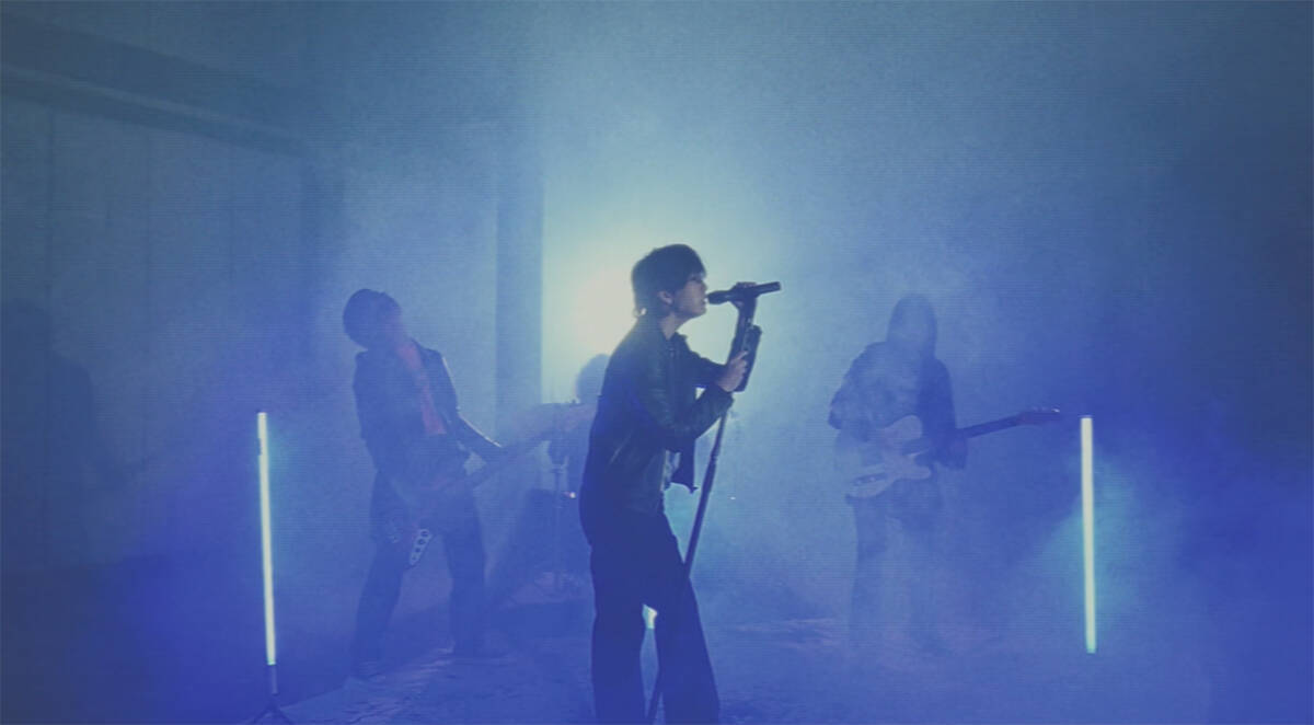 2005年生まれの次世代ポップスター、Rol3ert。世界中のプレイリストに入った、洗練された音色と歌声