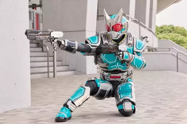 「『アギトー超能力戦争ー』ゆうちゃみが「仮面ライダーG6」に変身。「ドッキリちゃうん？」」の画像