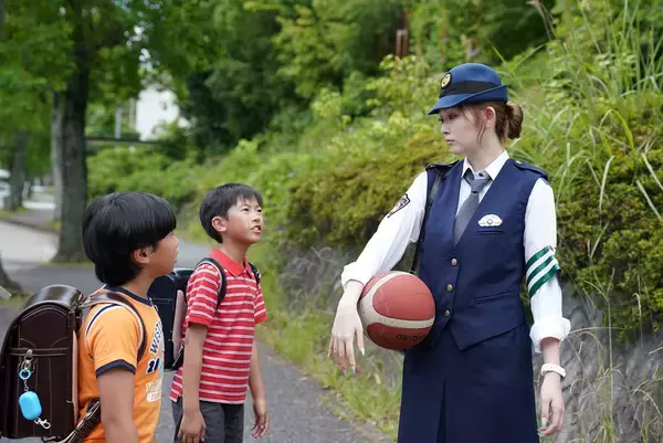 「『アギトー超能力戦争ー』ゆうちゃみが「仮面ライダーG6」に変身。「ドッキリちゃうん？」」の画像