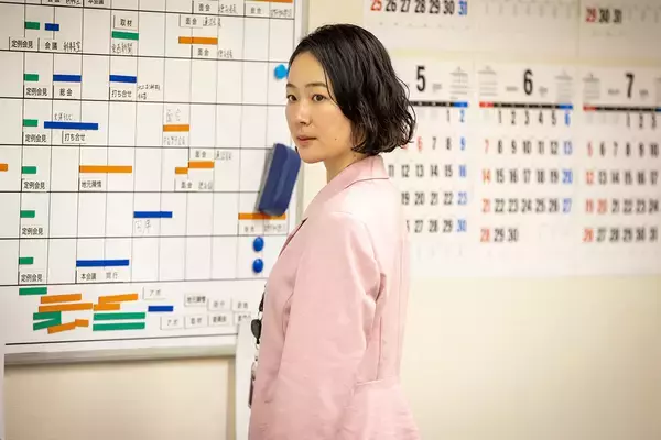 「『銀河の一票』本日スタート。黒木華がバディ役・野呂佳代との初シーンや政治家の秘書役の苦労を明かす」の画像